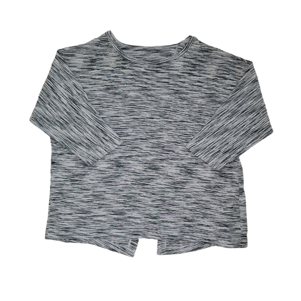 3/4 quarter sleeve top measurements provided no size tag